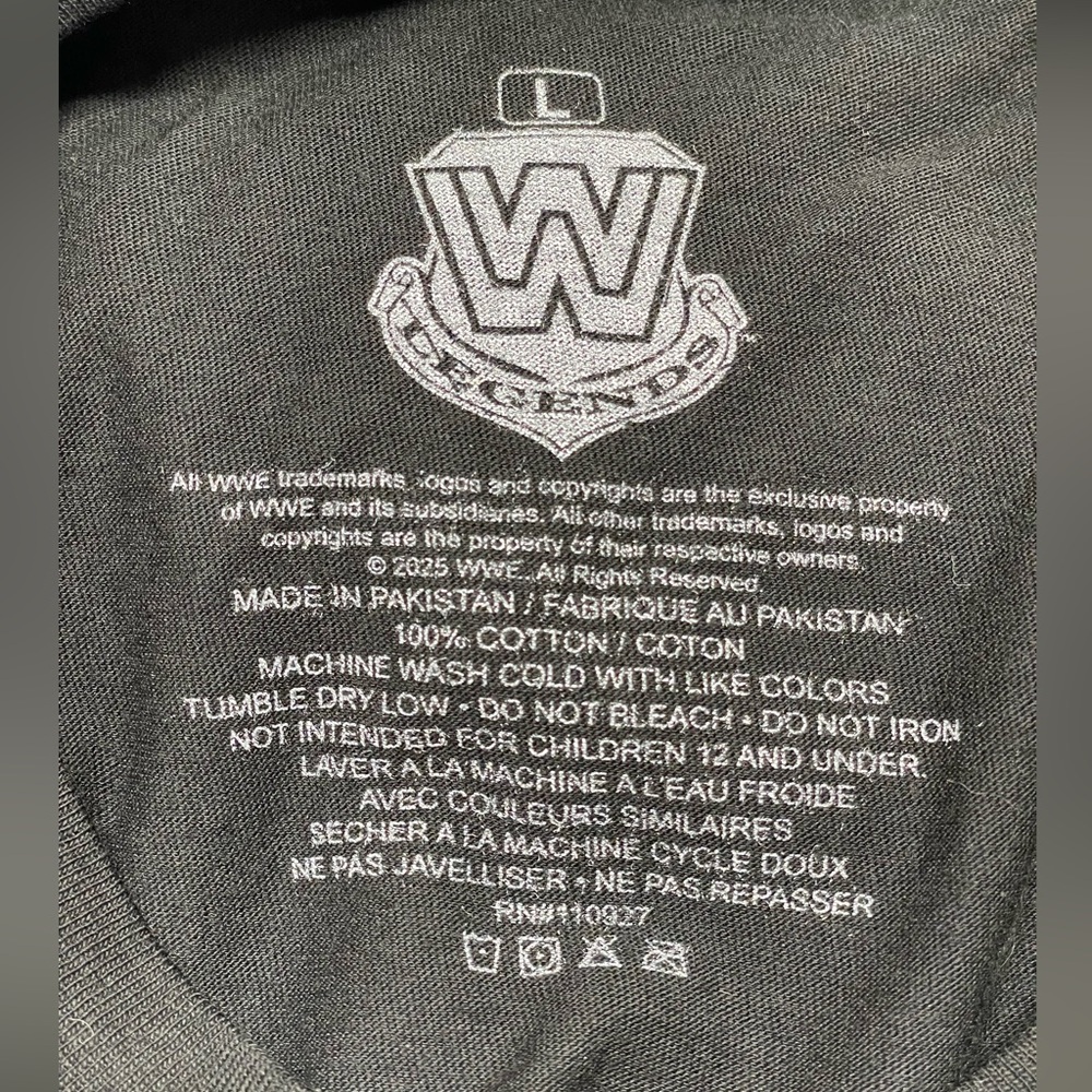 WWE Legends Undertaker Black Graphic T-Shirt Size Large New without Tags - Picture 4 of 6